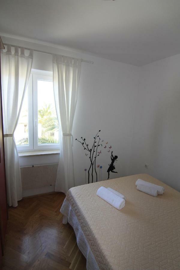 Apartmani Gordana Mali Losinj Luaran gambar